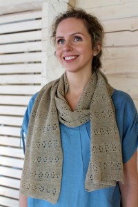 Long linen pattern knitted scarf