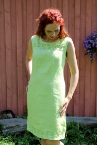 green sleeveless linen dress