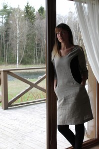 Dvispalvė lininė suknelė